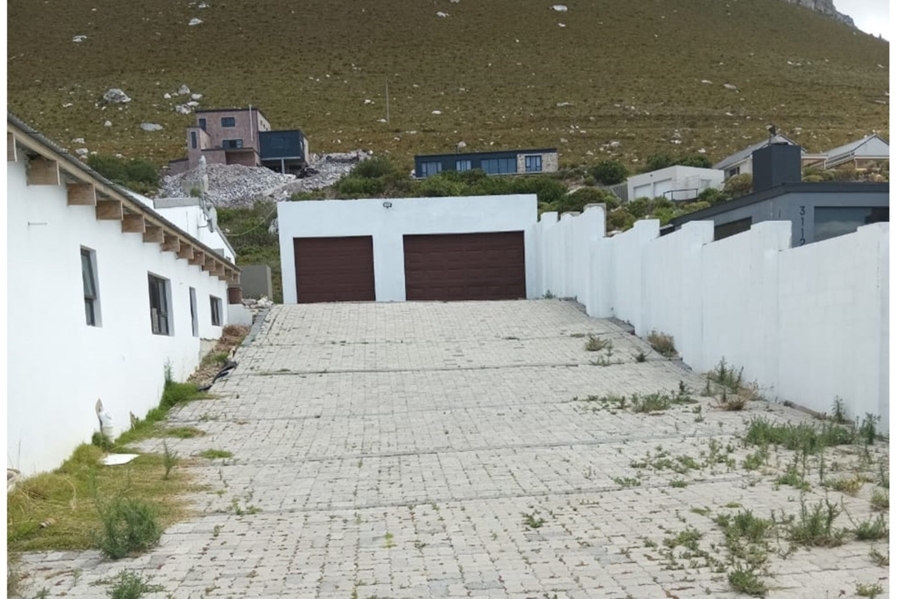 9 Bedroom Property for Sale in Bettys Bay Western Cape